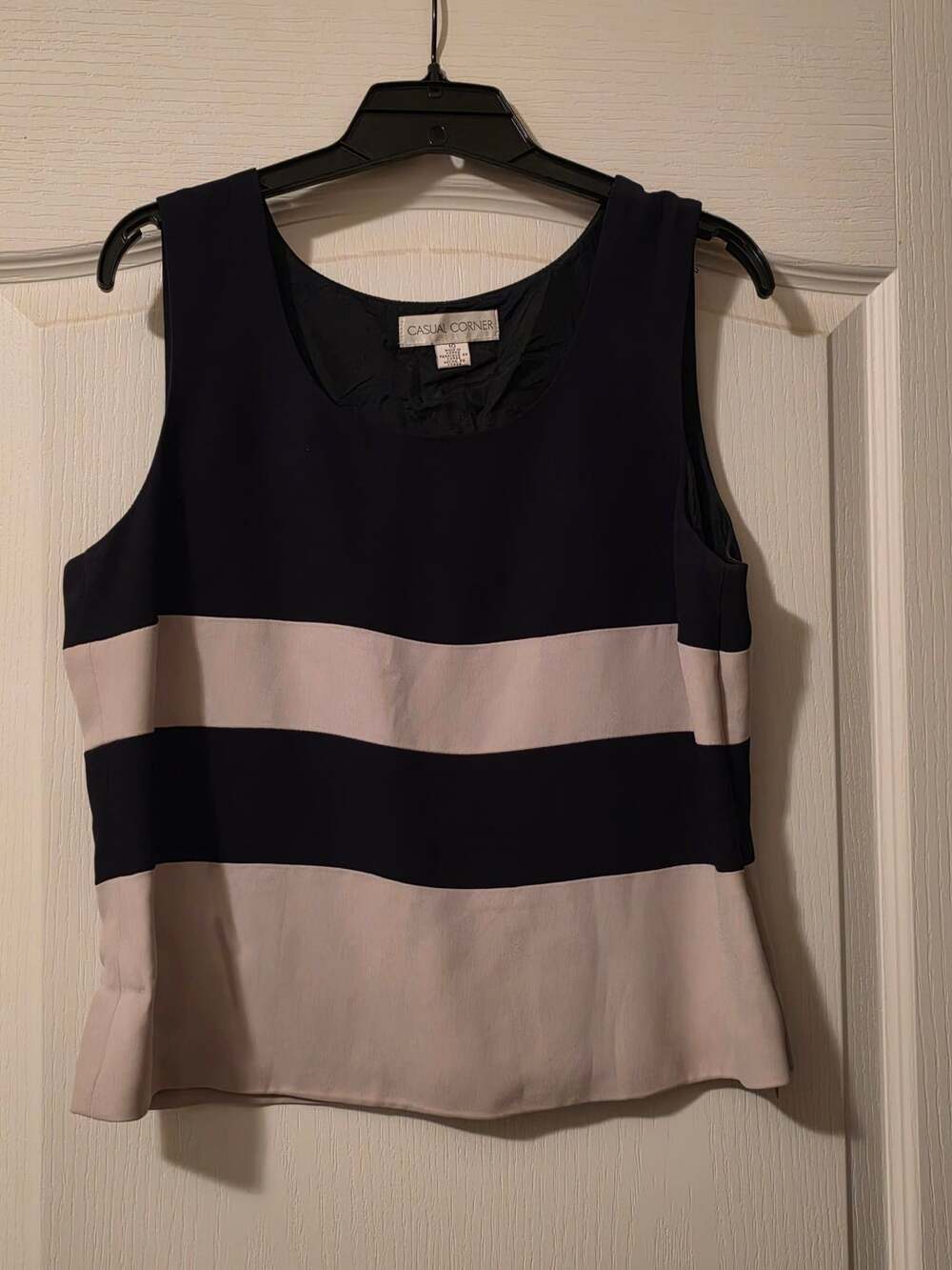 Casual Corner Women's Size 10 Navy Beige Striped Sleeveless Tank Top